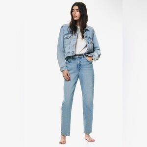 H&M Classic Blue Denim Jeans Straight Leg Light wash Light Tapered High Wasted